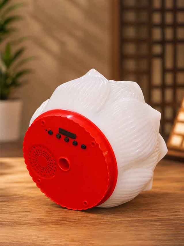 Mặt Dưới Đài Tụng Kinh Địa Tạng Hoa Sen Để Ngoài Mộ Cao Cấp