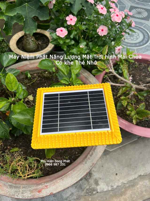 Máy Niệm Phật Ngoài Trời Hình Mái Chùa Có Thẻ Nhớ