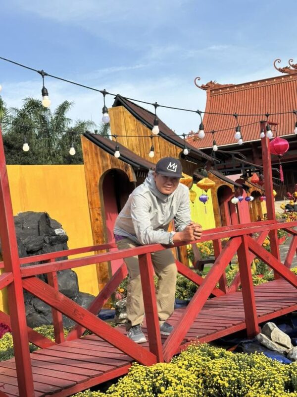 Tác giả Song Phát